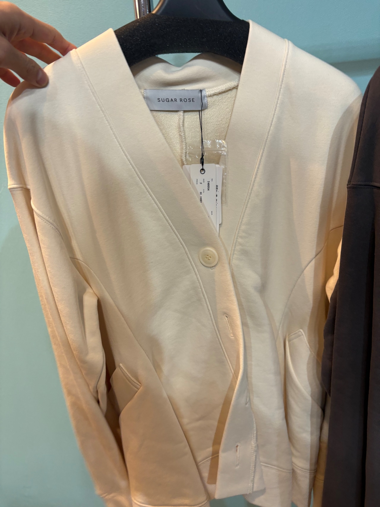 裾フリル ボタン ミニ裏毛カーディガン 248054