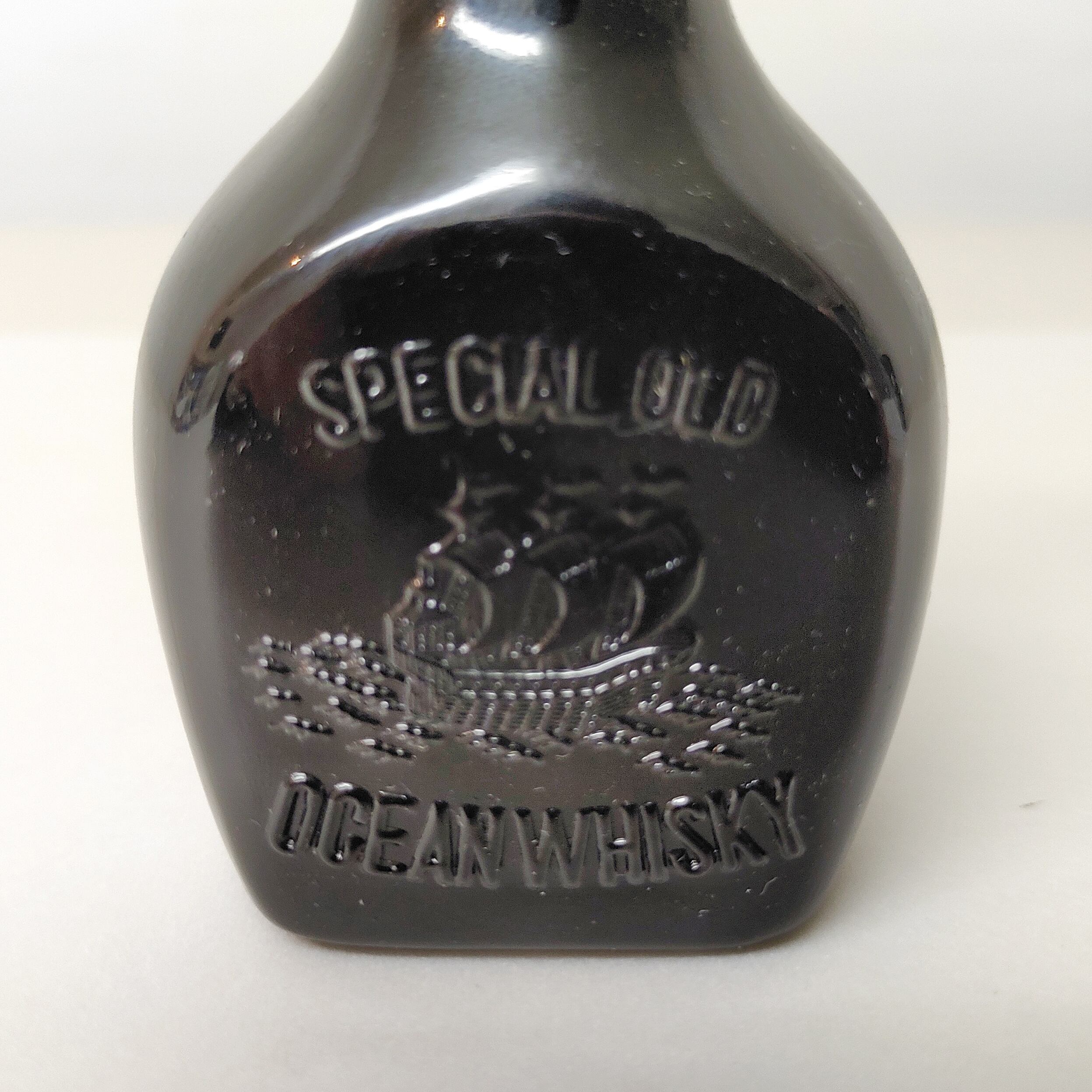 三楽オーシャン・特級ウイスキー・ミニボトル・50ml・12年・No 三楽オーシャン・特級ウイスキー・ミニボトル・50ml・12年・No