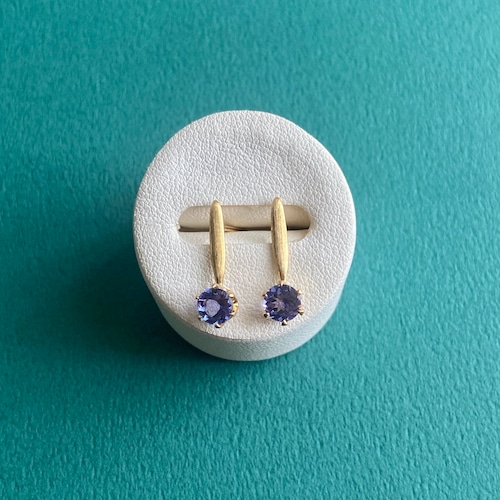 K18 Stick  Earrings - Tanzanite ／１８金製 スティックピアス・タンザナイト（ペア）