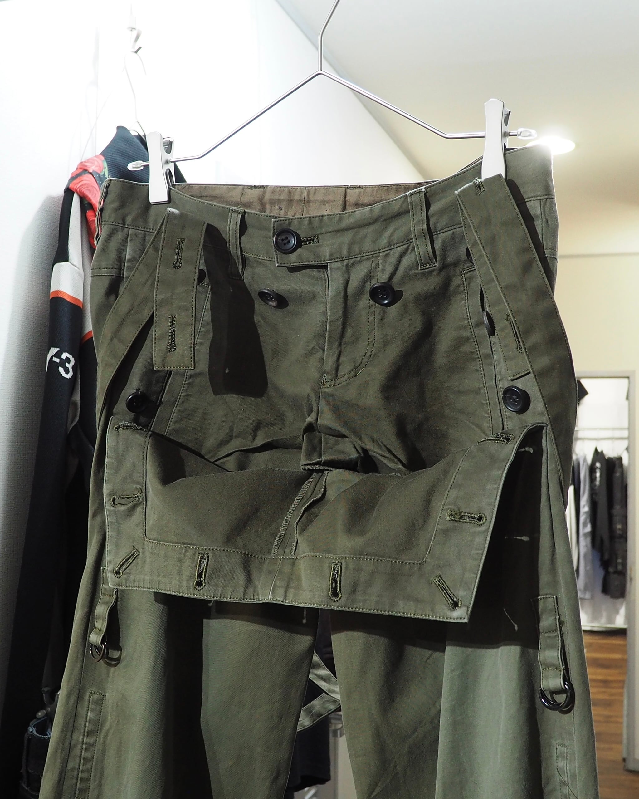 "THE TWELVE - 変形 " Suspender Flare Military Cargo Pants