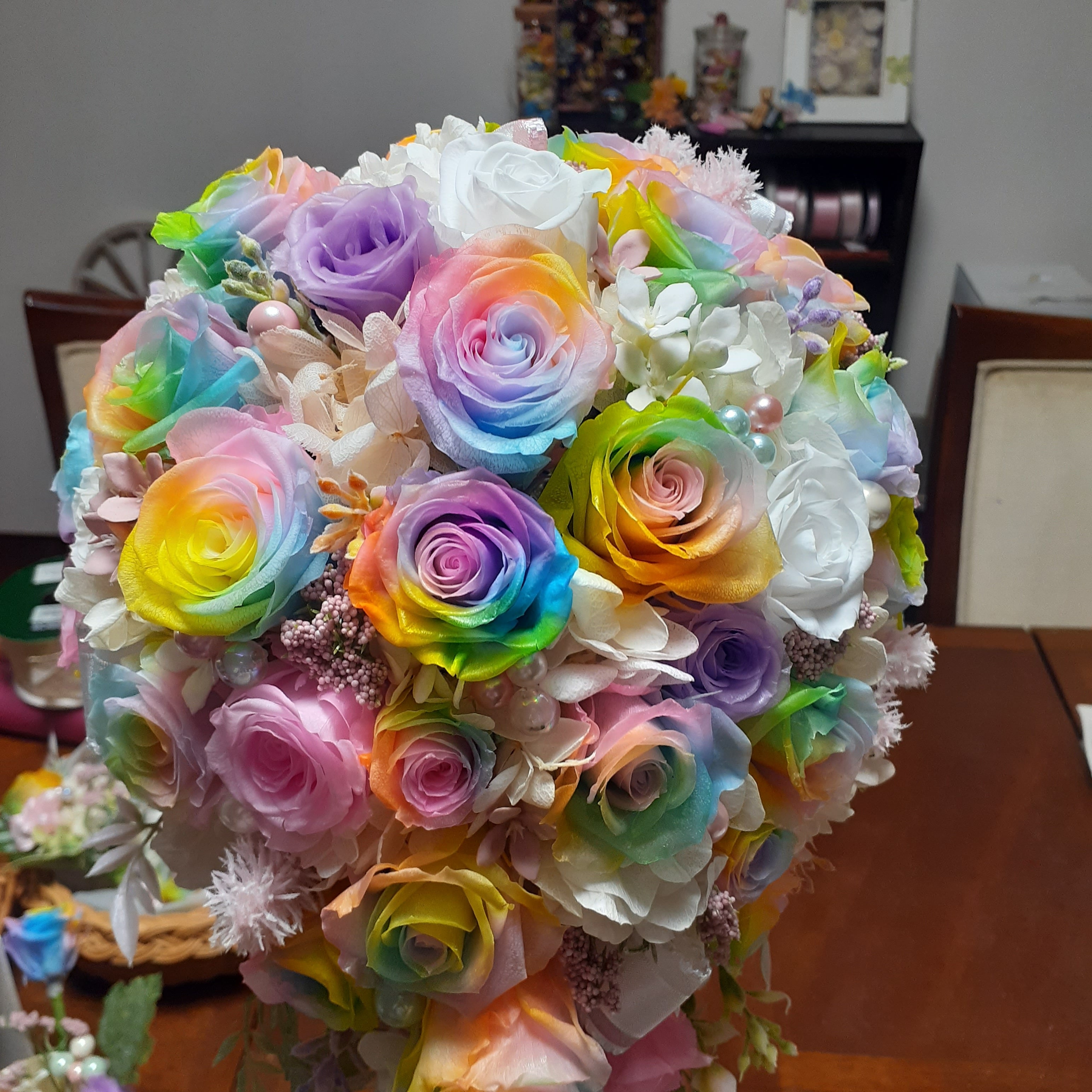 オルゴールレインボーローズ　プリザーブドフラワー EXILE ただ…逢いたくて オルゴールレインボーローズ プリザーブドフラワー EXILE ただ…逢い