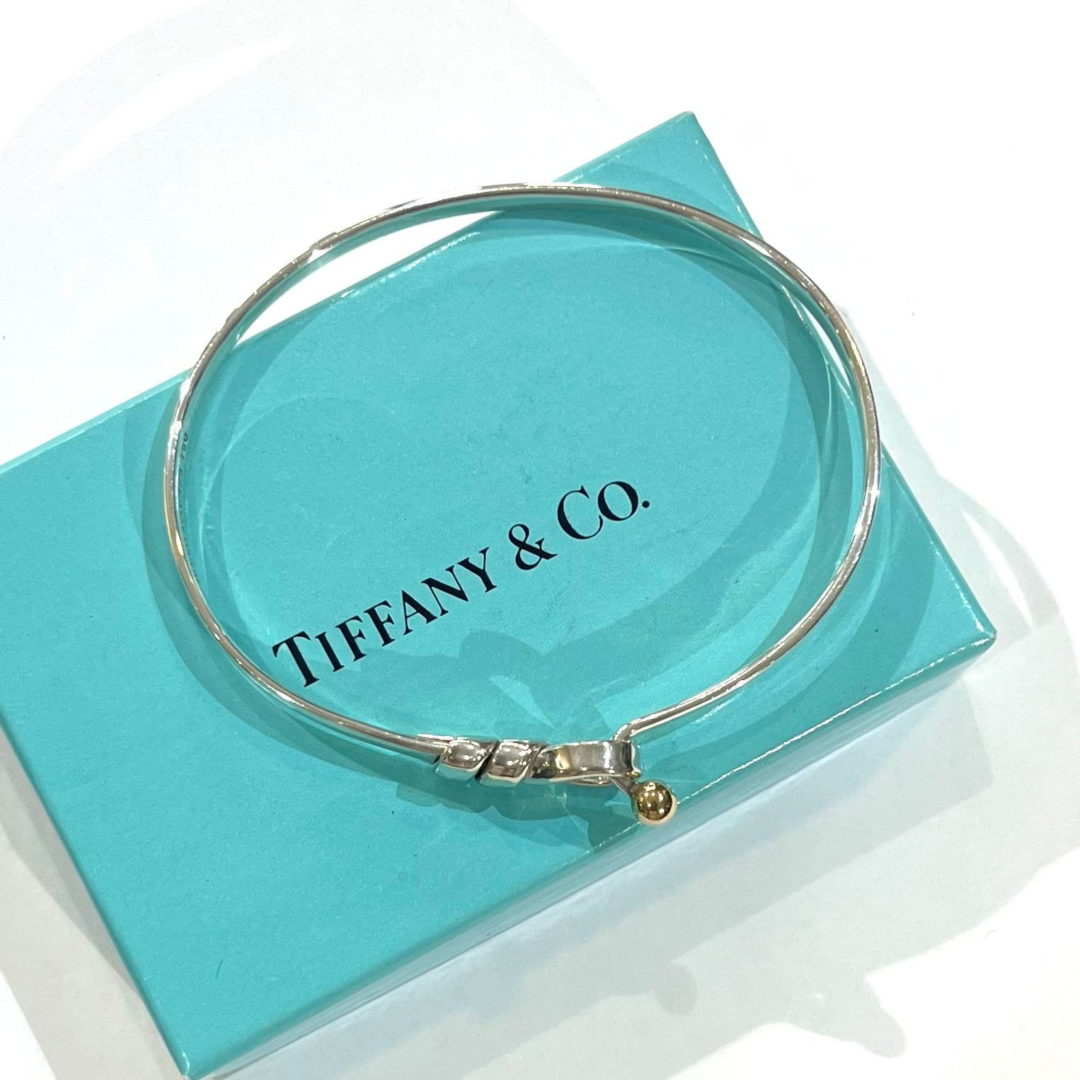 TIFFANY&CO.】2464 オープン フックバングル／シルバー925×K18YG／洗練