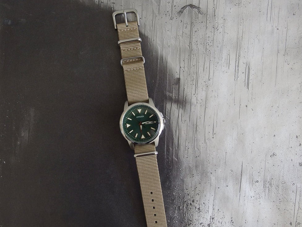 特典付き【CITIZEN Collection】 BM8180-71W / エコドライブ（ソーラー