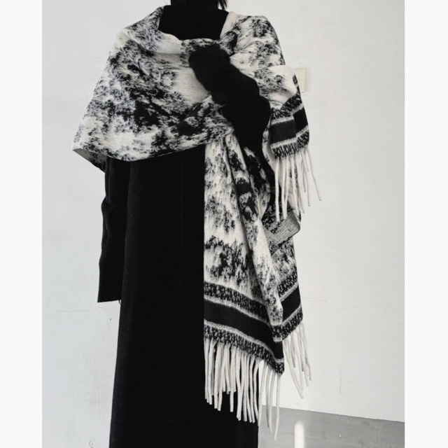 Large gradient pattern fringe oversized stole C0874