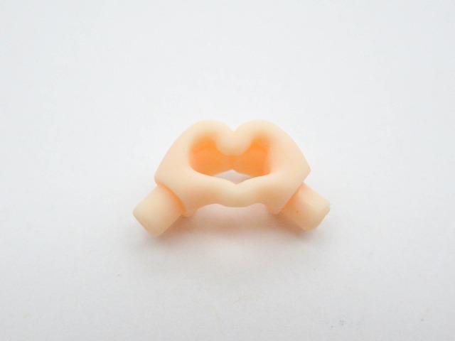 再入荷【2031】 上ノ山立夏 手パーツ ハート手　ねんどろいど