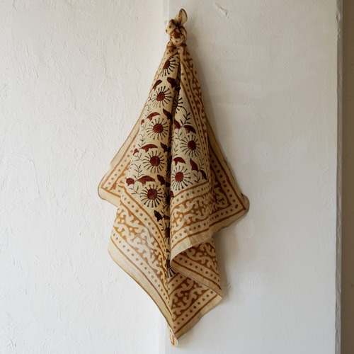 インドの草木染ブロックプリントバンダナ【49】