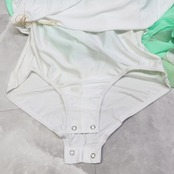 社交ダンス 衣装 タカダンス TAKADANCE ワンピース ドレス 緑 花柄 花 パーティ 発表会 ミント かわいい グリーン系 フラワーデザイン 軽やか フェミニン おしゃれ ダンスドレス 華やか パーティーシーン シンプルエレガント