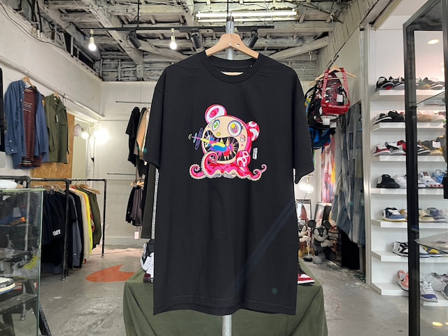 TAKASHI MURAKAMI × COMPLEXCON GRADUATE TEE BLACK LARGE 70060