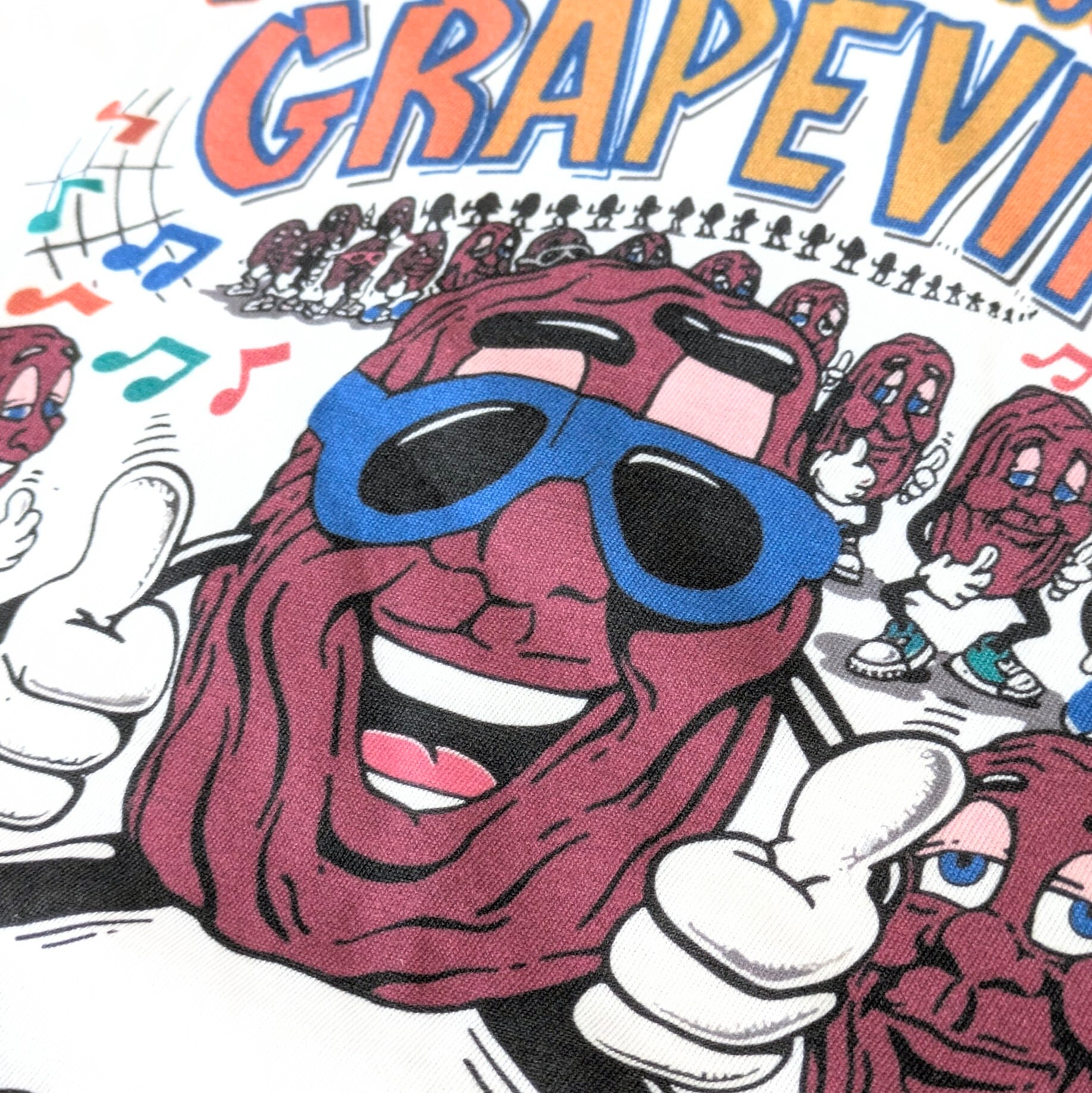 ♧【 California Raisins（ カリフォルニアレーズン ）】『 GRAPE VINE 』 Tシャツ〚アメリカン雑貨 アメトイ〛