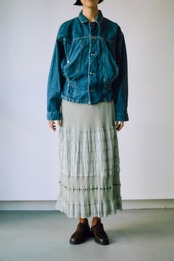 Zigzag stitch denim jacket
