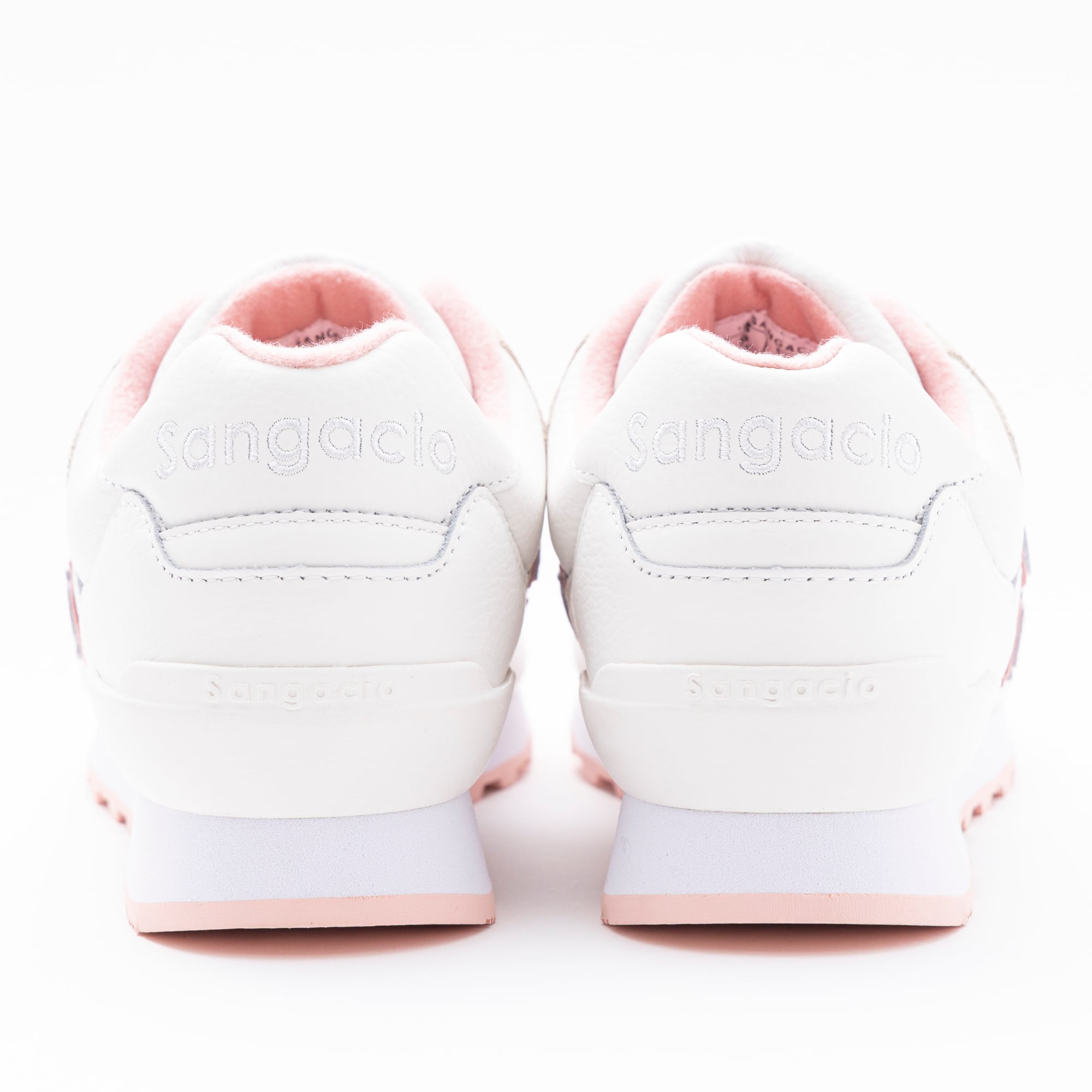 via SANGACIO にゅ〜ず『WHITE×PINK』500足限定新品未使用