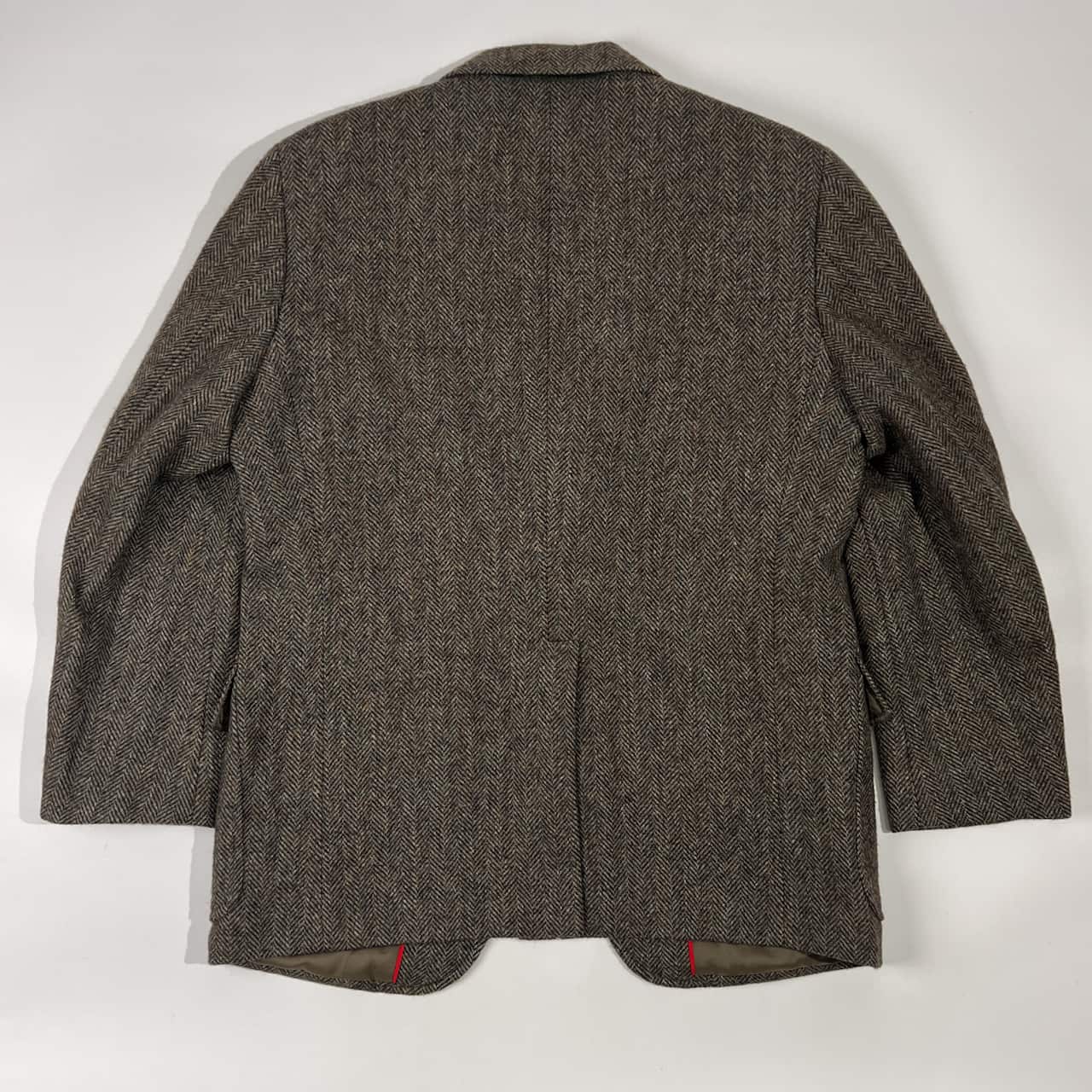 美品 J.PRESS テーラードジャケット ヘリンボーン グレー くるみボタン J.PRESS ジェイプレス くるみボタン ヘリンボーン ウール テーラード