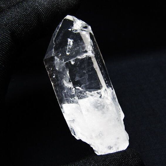 水晶 原石 アーカンソー産 一点物 171-7137 | 天然石・パワーストーン