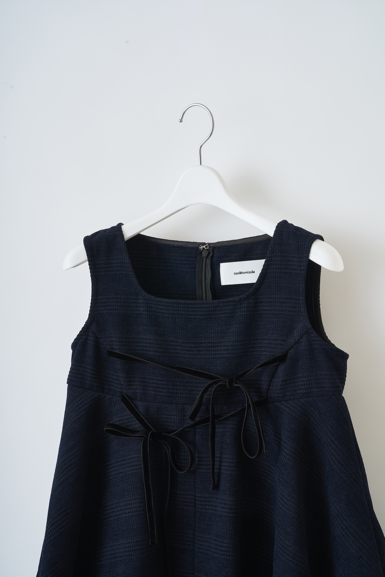 Sleeveless ruffle dress