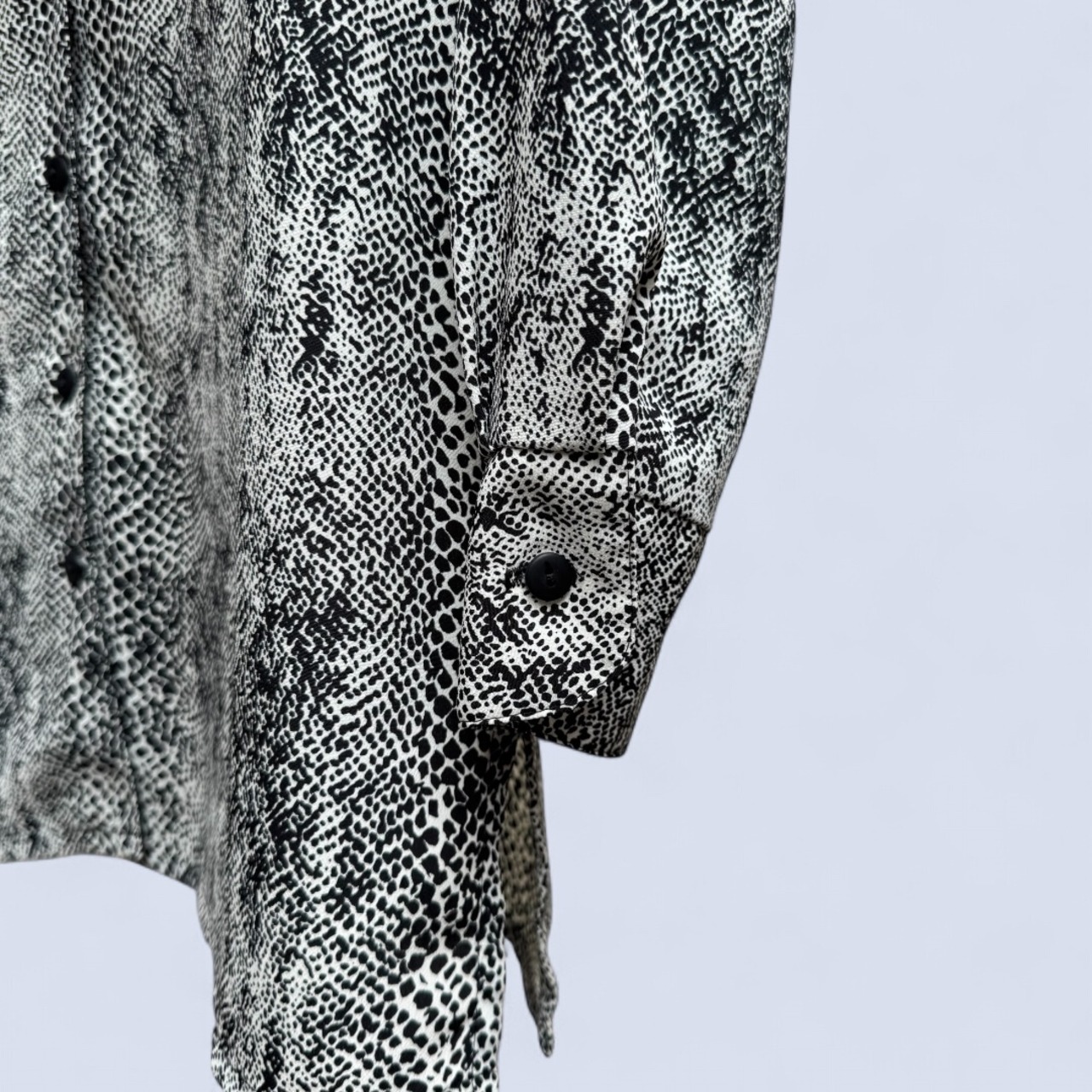 ANNE ALEXANDER PYTHON PATTERN SHIRT