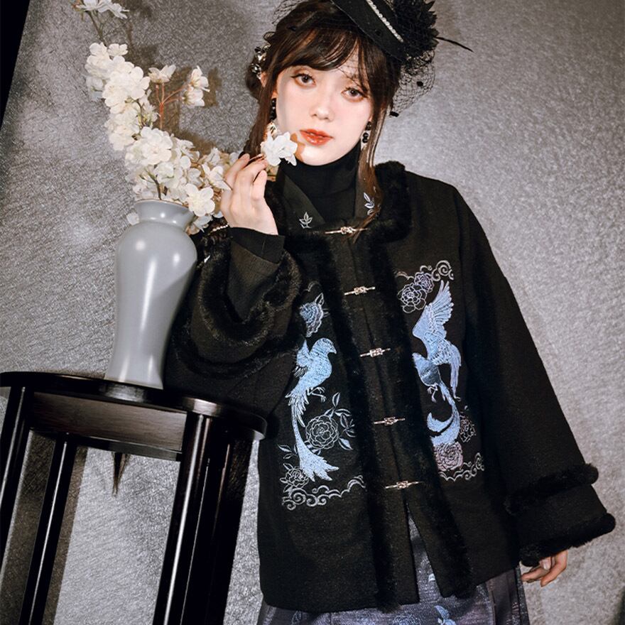 FRILL ゴシックうさぎジャケット うさぎ耳クロススタッズZIPファー