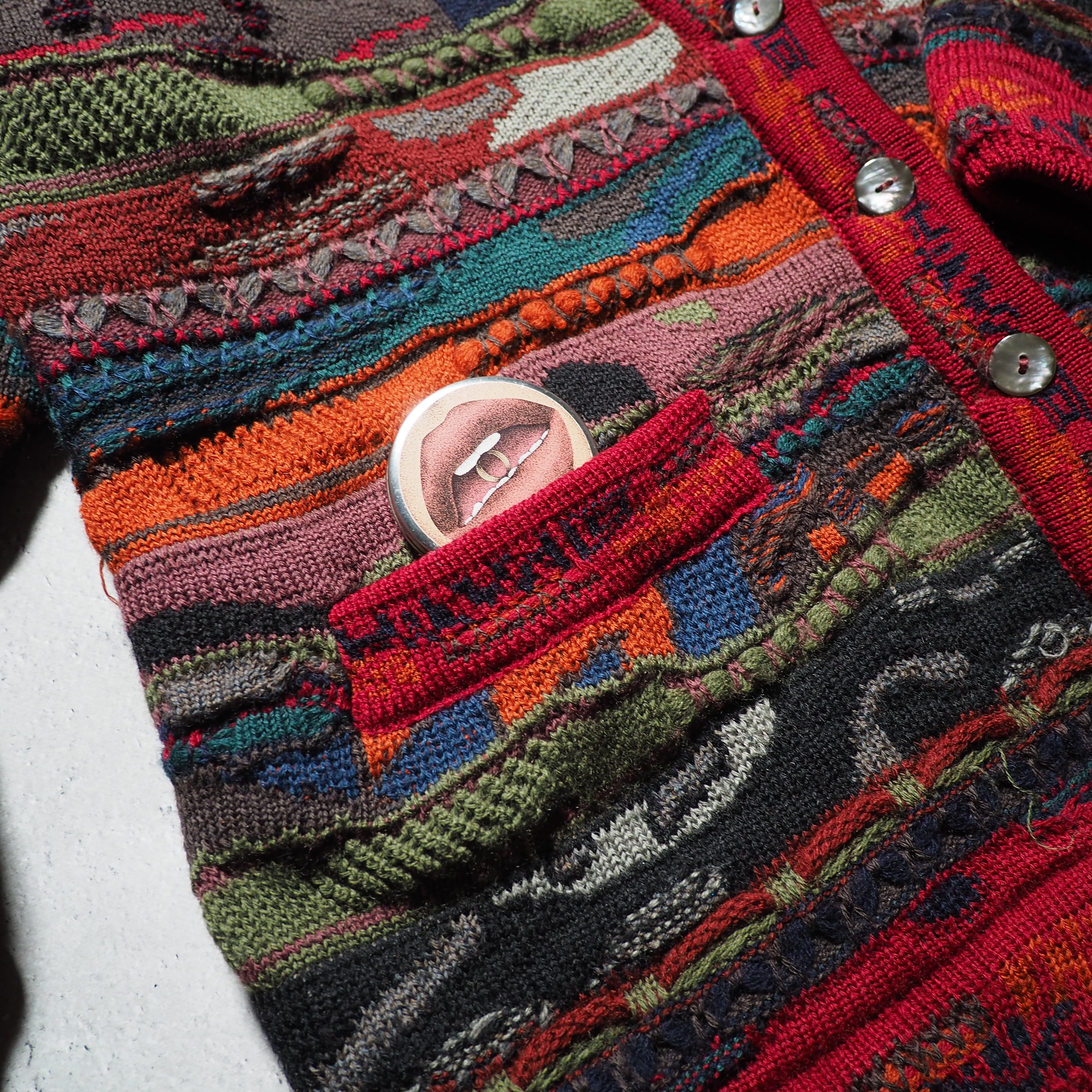 " COOGI " Richly multi color Embbossed vintage loose 3D knit cardigan