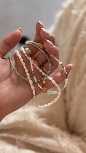 bumpy pearl necklace