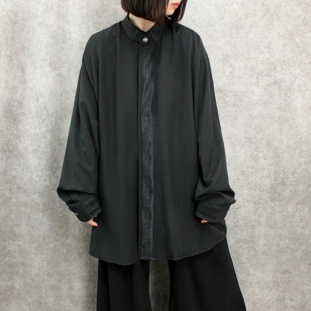 刺繍 1-tone black oversize design shirt