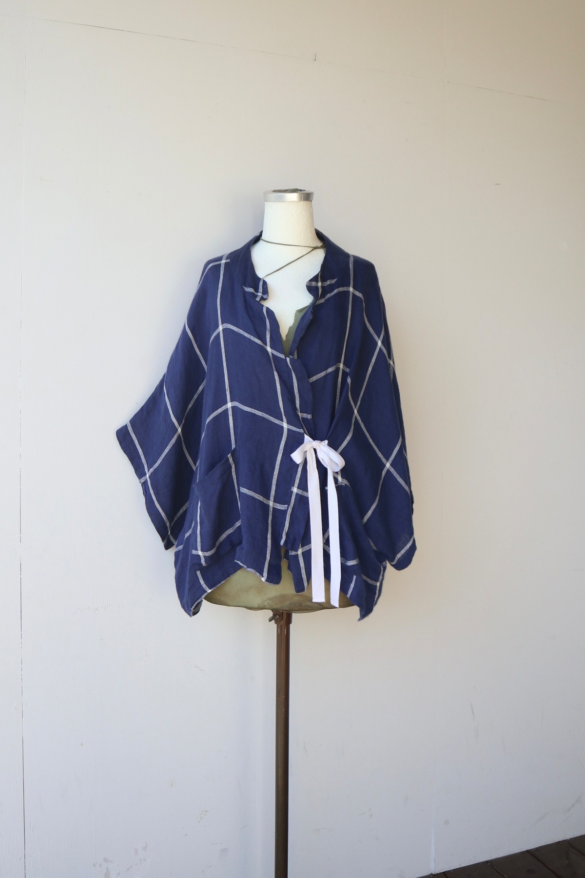dolman sleeve plaid linen robe | naname | monoya vintage
