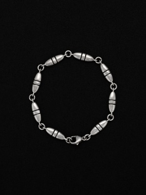 Capsule Link Bracelet