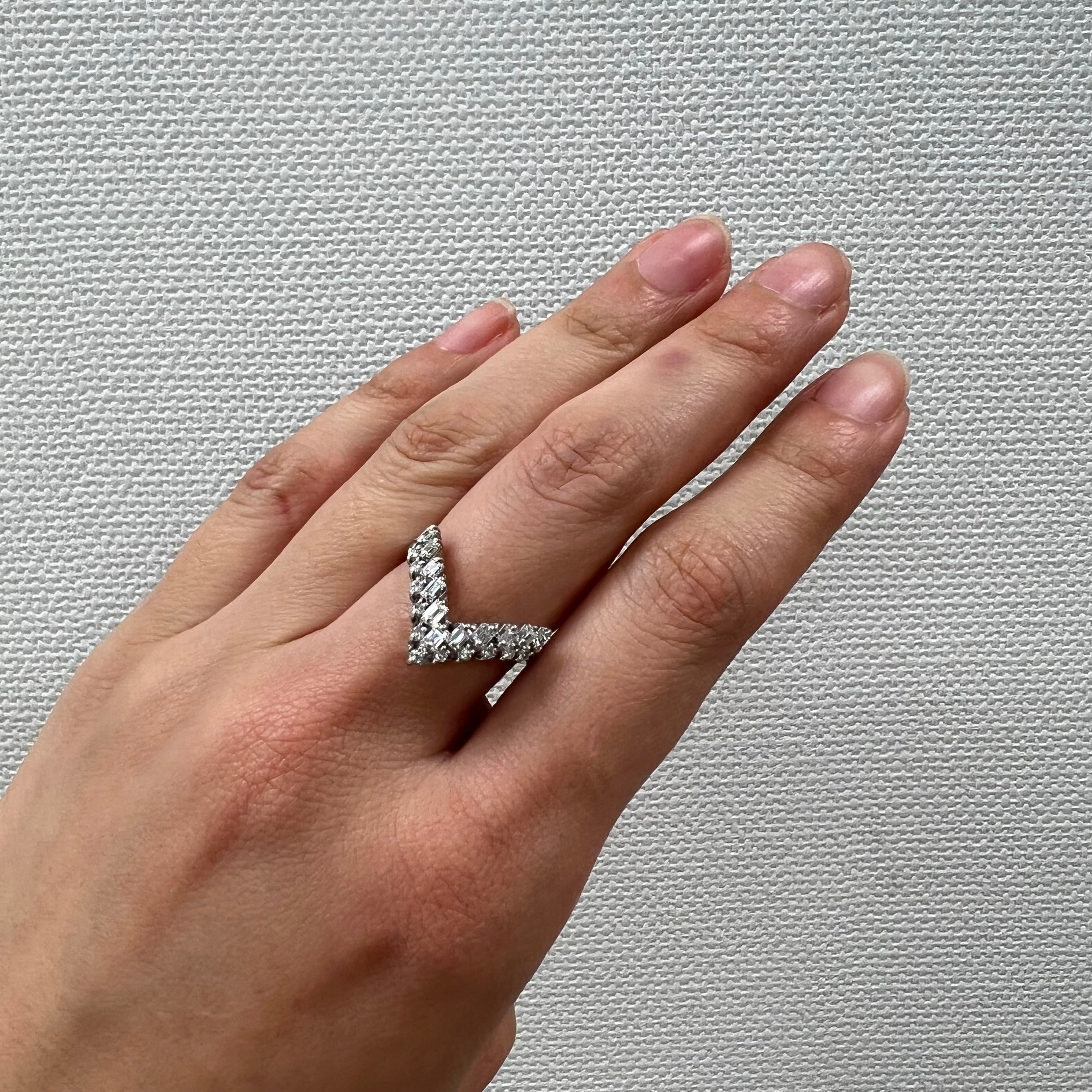 日本の作品】ヴィンテージ 昭和ジュエリー Pt900 ダイヤモンド 0.7ct V