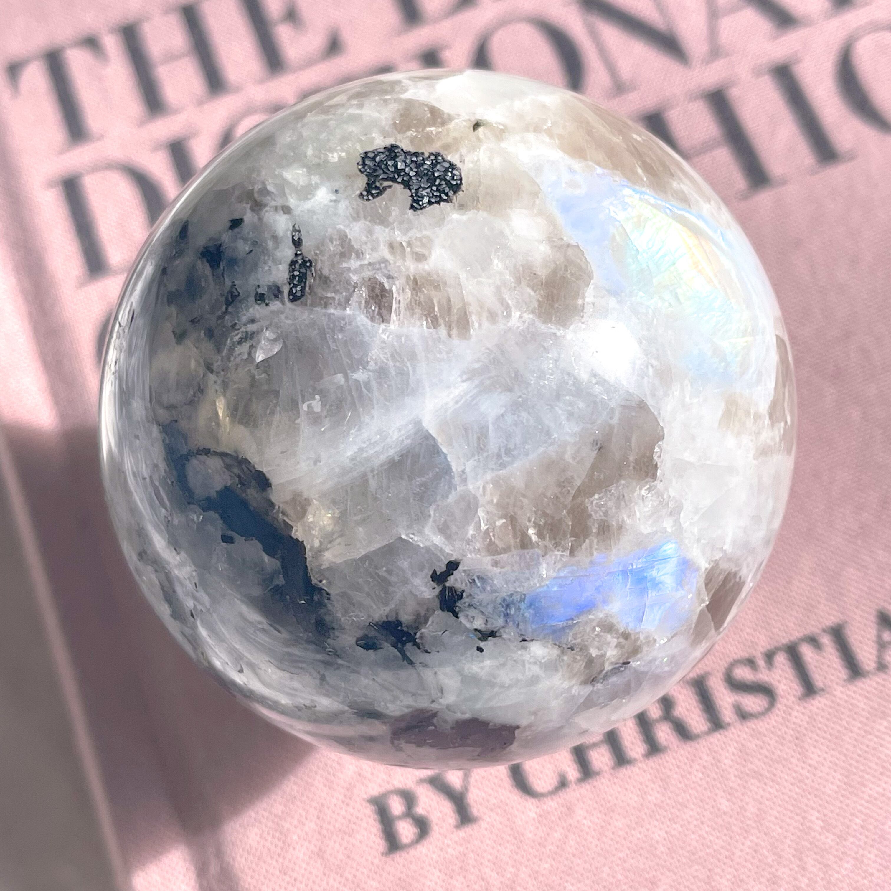 Full Moon (Rainbow Moonstone 8)