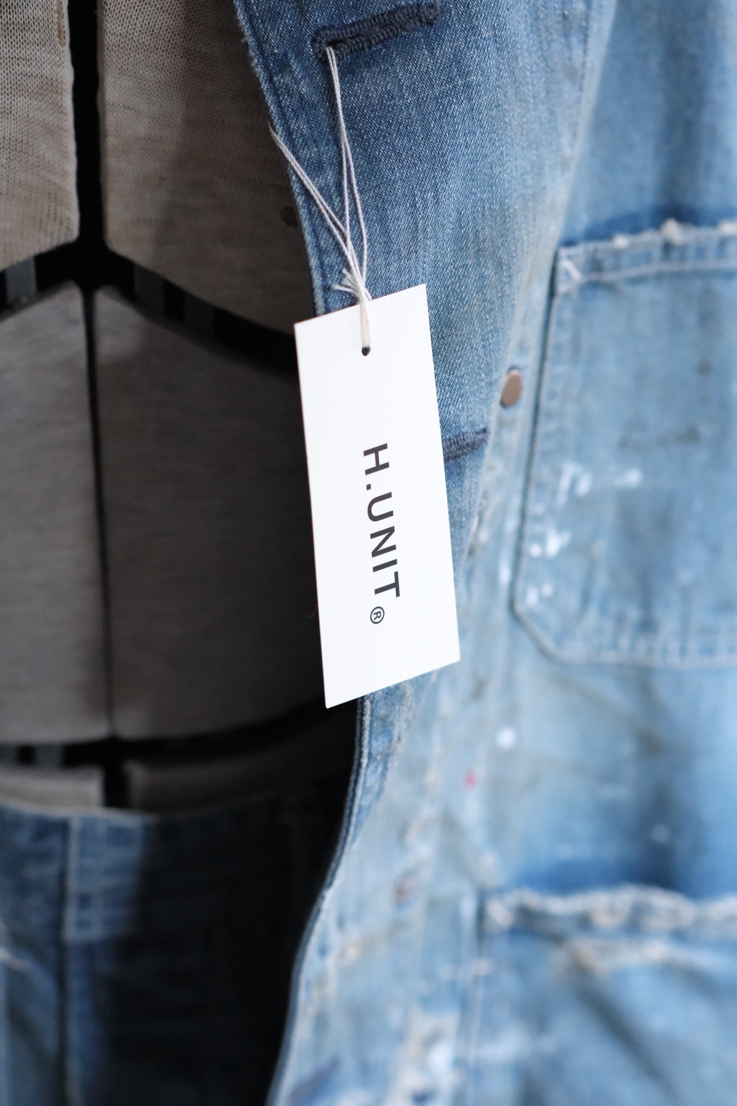 H.UNIT