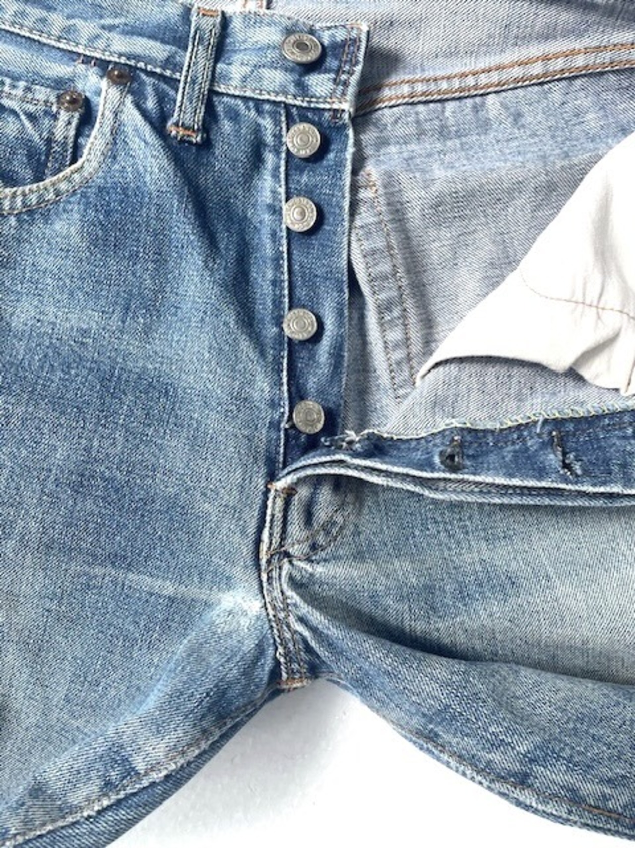 M-111    リーバイス Levis501古着 1970年代66前期米国製刻16 　W 76cm  股下 77cm