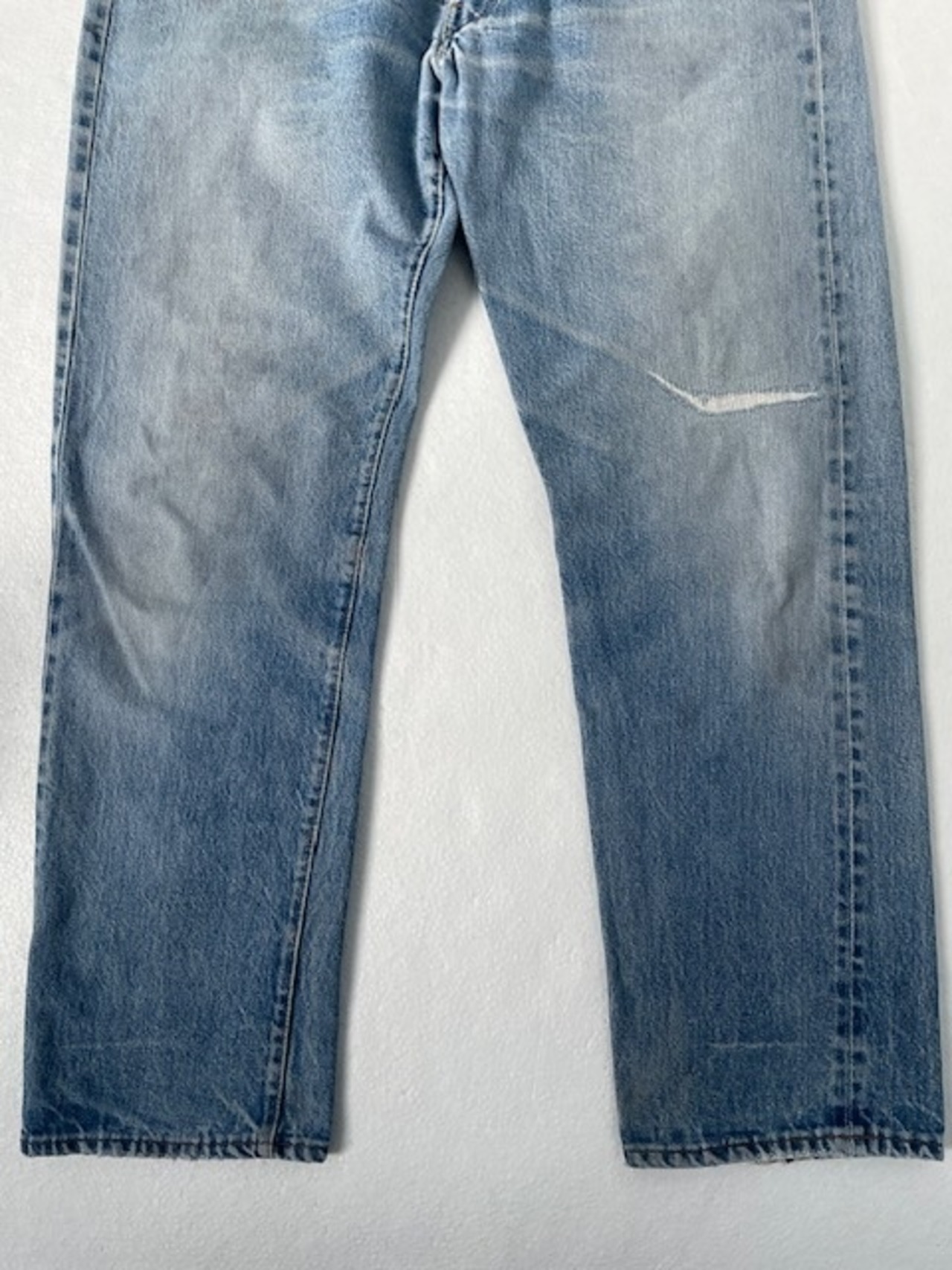 M-102 リーバイス Levis501古着 1982年赤耳 米国製刻558　W 84cm  股下 73cm　