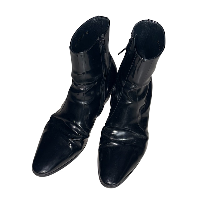 SAINT LAURENT PARIS black patent leather heel boots
