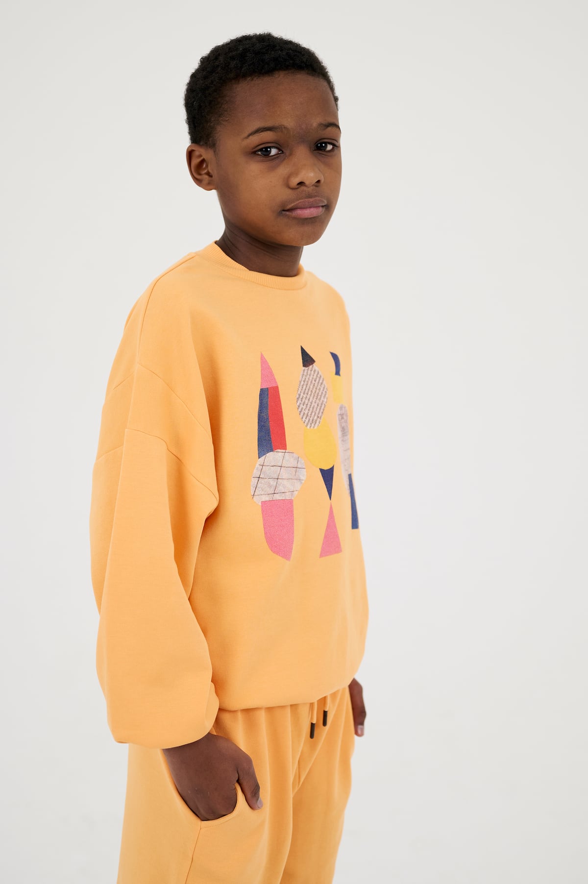 REPOSE AMS 23AW 〉crewneck sweater / glory orange | 世界の子供服