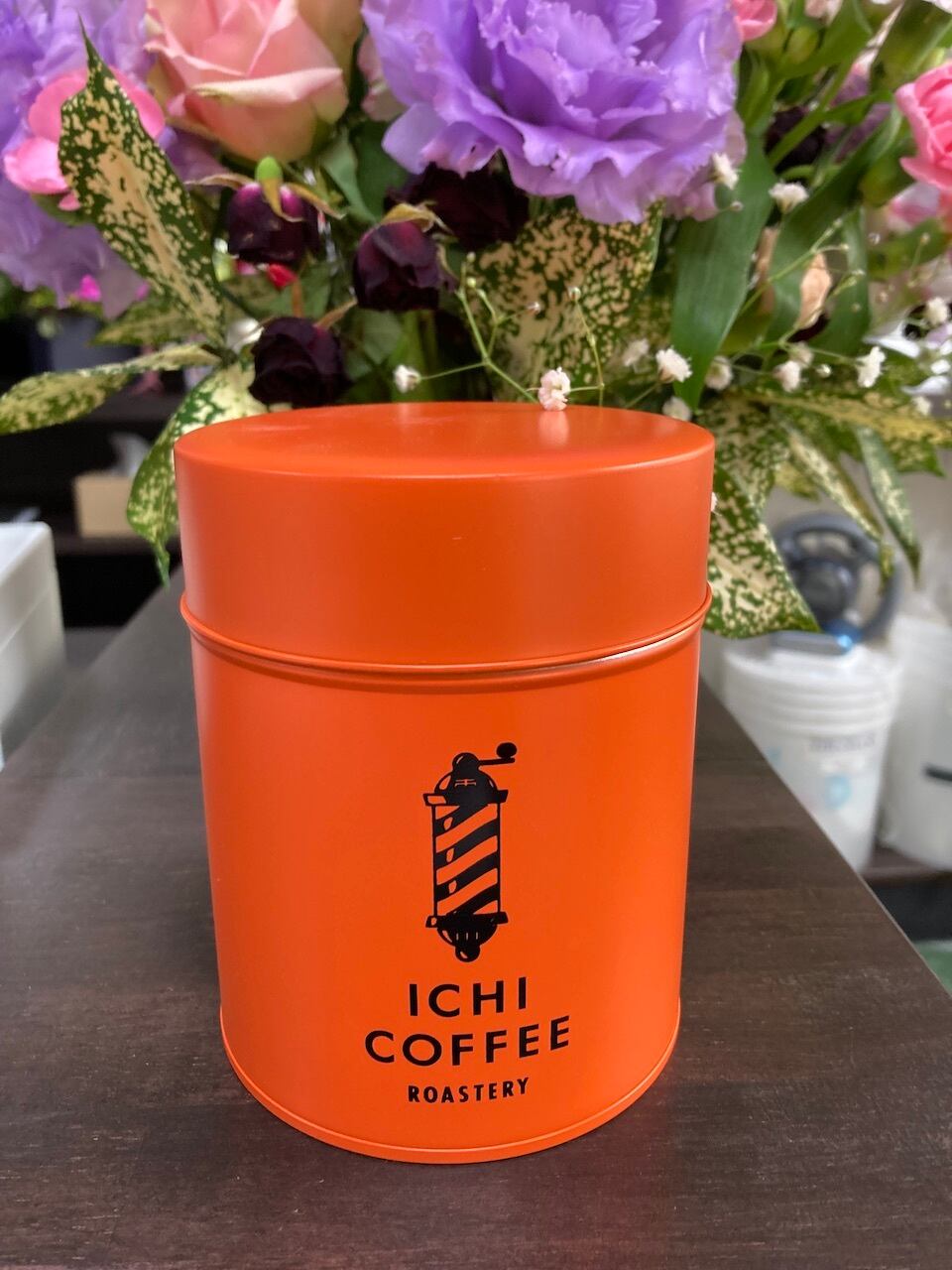 ジヨンジ コーヒー缶セット 会場限定品 オリジナルコーヒー缶（オレンジ色） | ICHI COFFEE ROASTERY