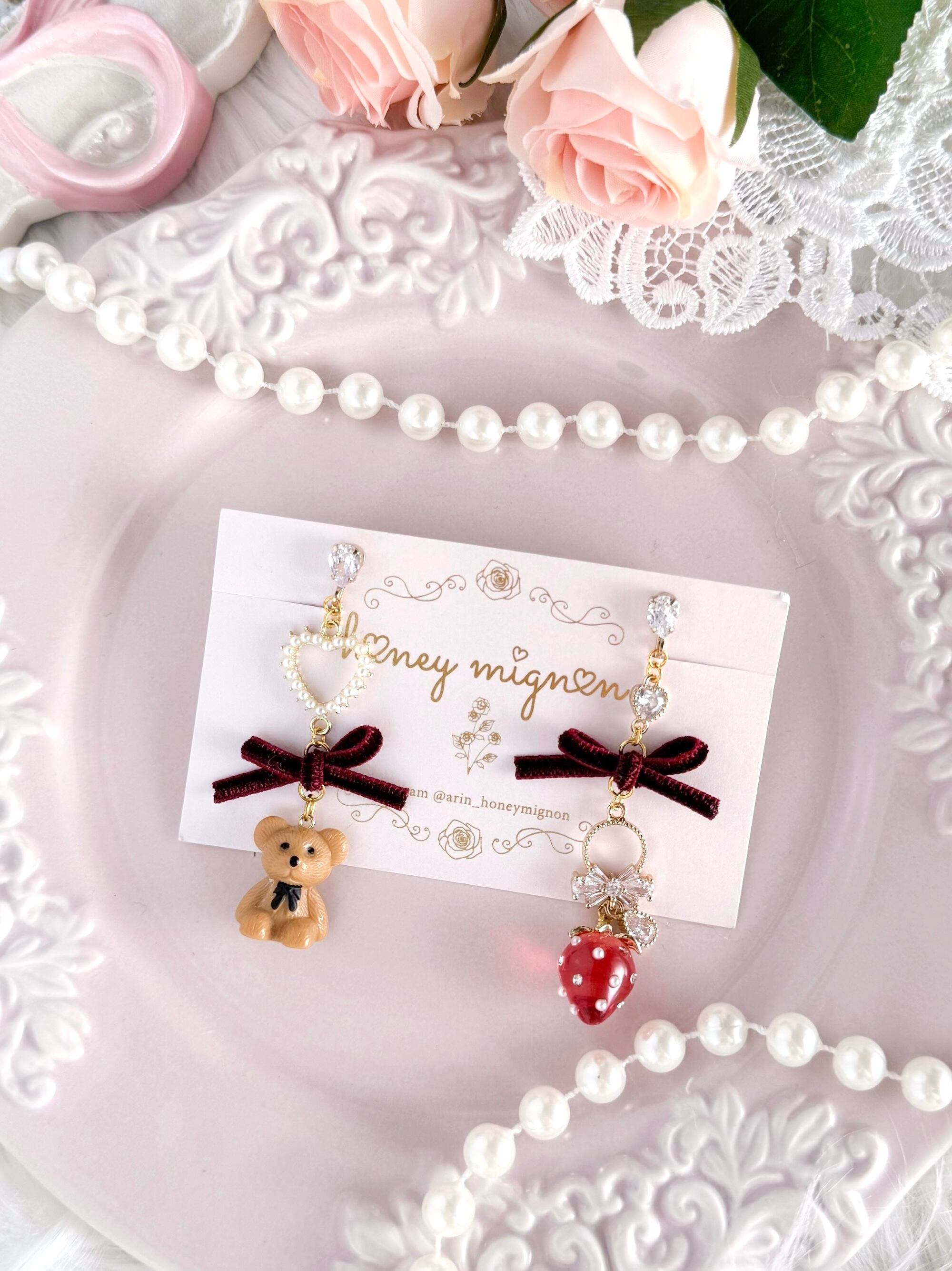 クマいちごピアス/イヤリング【AN-7】