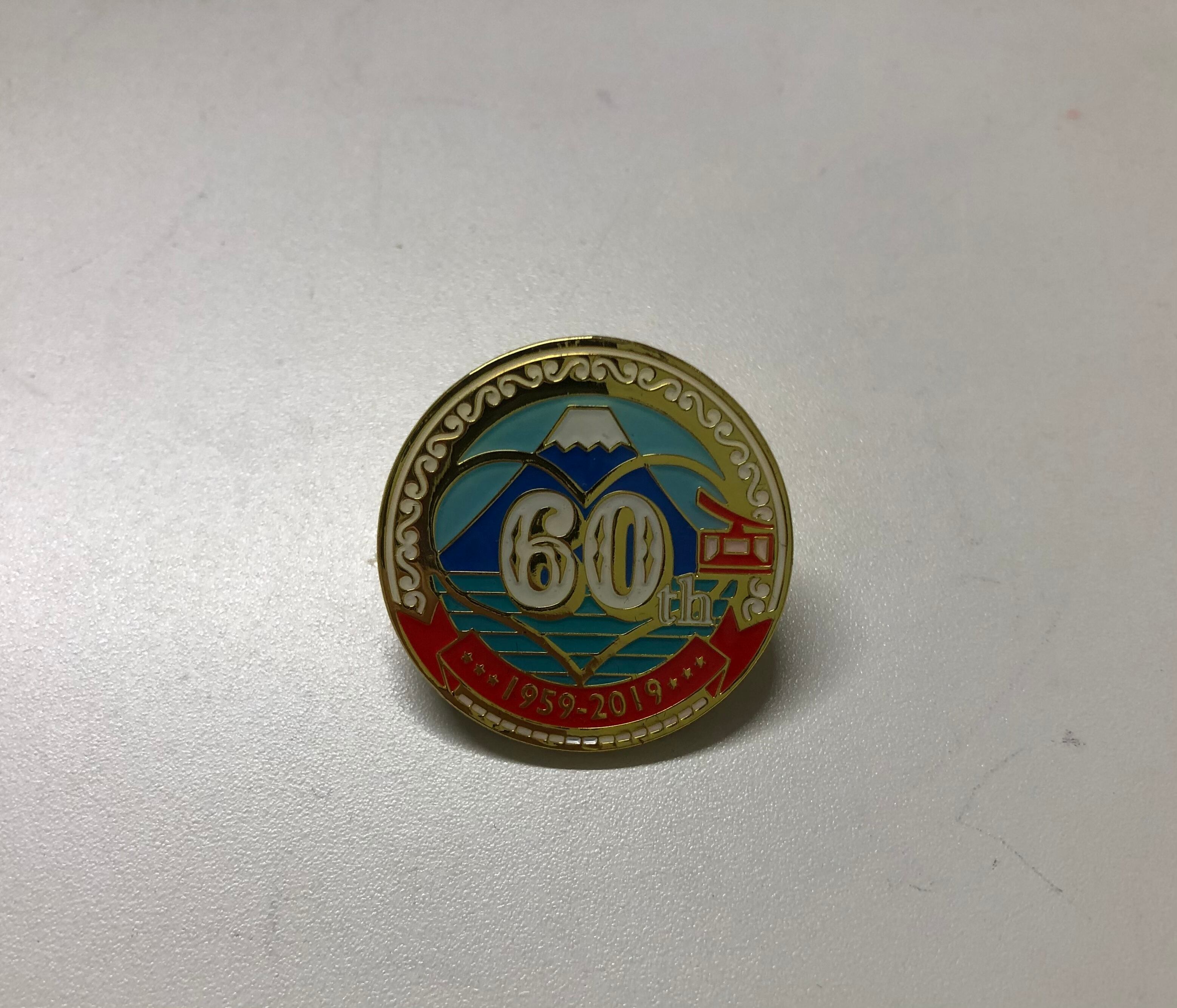 富士山パノラマロープウェイ 60周年ピンバッチ 富士急のりもの百貨店 富士山パノラマロープウェイ 60周年ピンバッチ 富士急のりもの百貨店