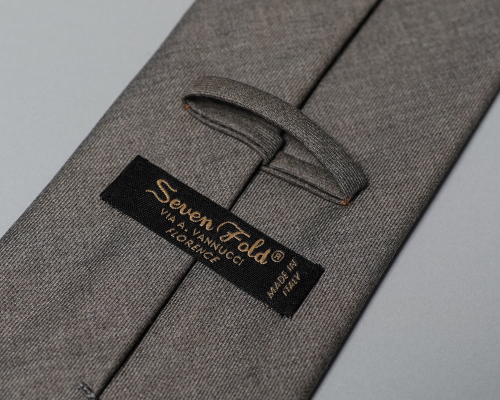 SEVEN FOLD ウールソリッドタイ（ミディアムグレー＆チャコールグレー