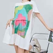グラフィックフラワープリントTシャツワンピース H0105