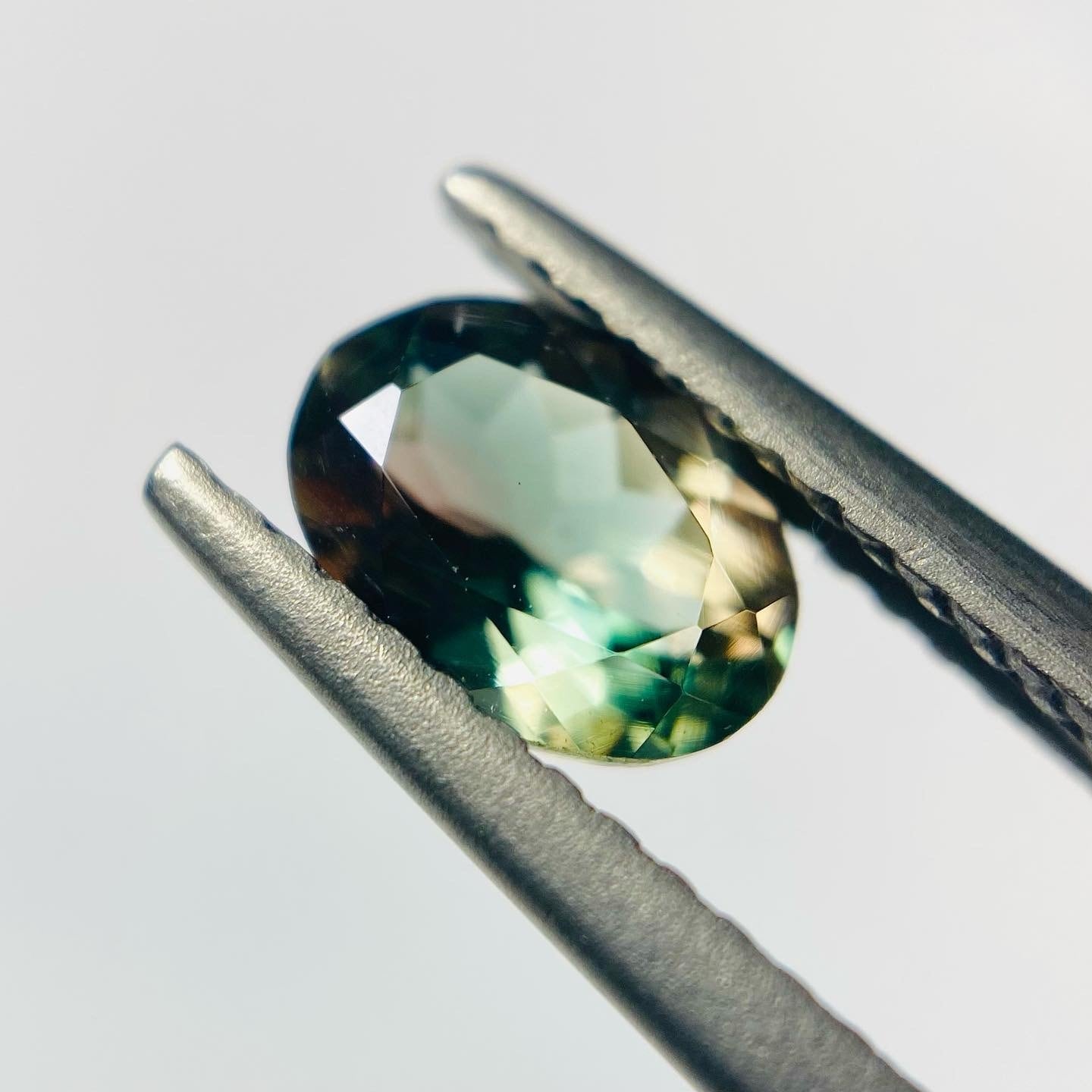 希少グリーンのオレゴンサンストーン6