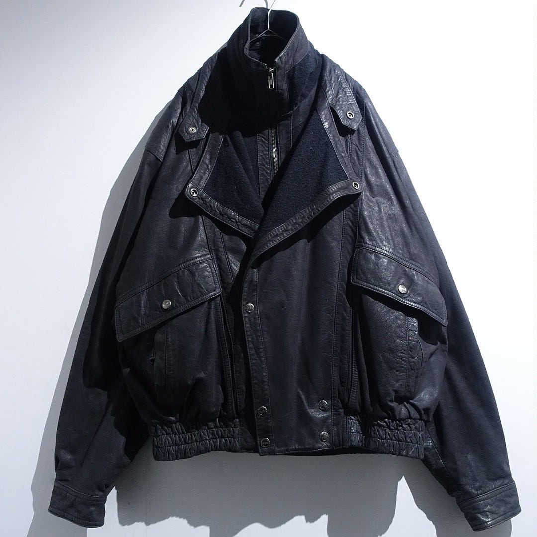 Black Layered Neck Design Leather Blouson