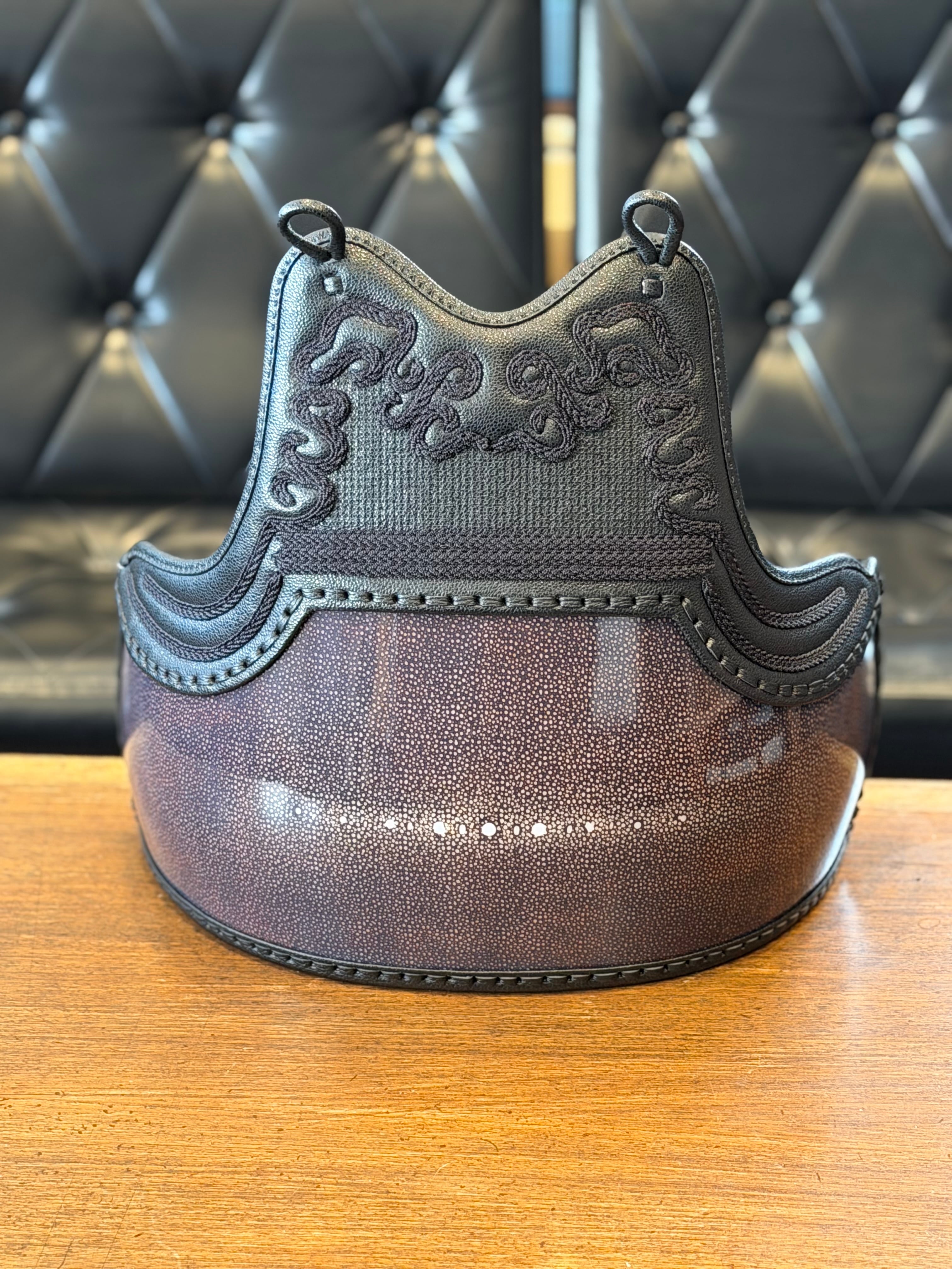 【至極の紫!カッコよすぎ!こりゃたまらんです!✨1名様限定大特価‼️】【胸Lサイズ身長165〜175cm】 兵庫ヒロヤ製『本雲碁盤飾り胸』鮫皮型強化樹脂胴 紫色