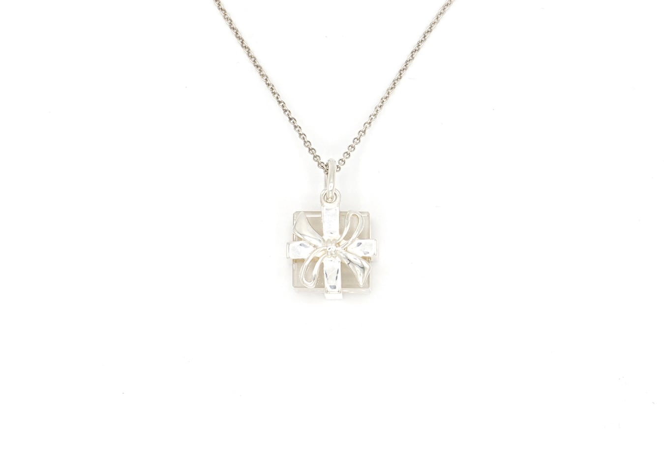 ティファニー シルバー925 クリスタル製 アップル ボックス Tiffany & Co.(ティファニー)」 Tiffany & Co. Gift Box Crystal