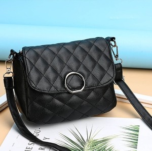 ショルダーバッグ レディース