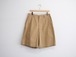 UNIVERSAL PRODUCTS.” NO TUCK CHINO SHORTS CAMEL”