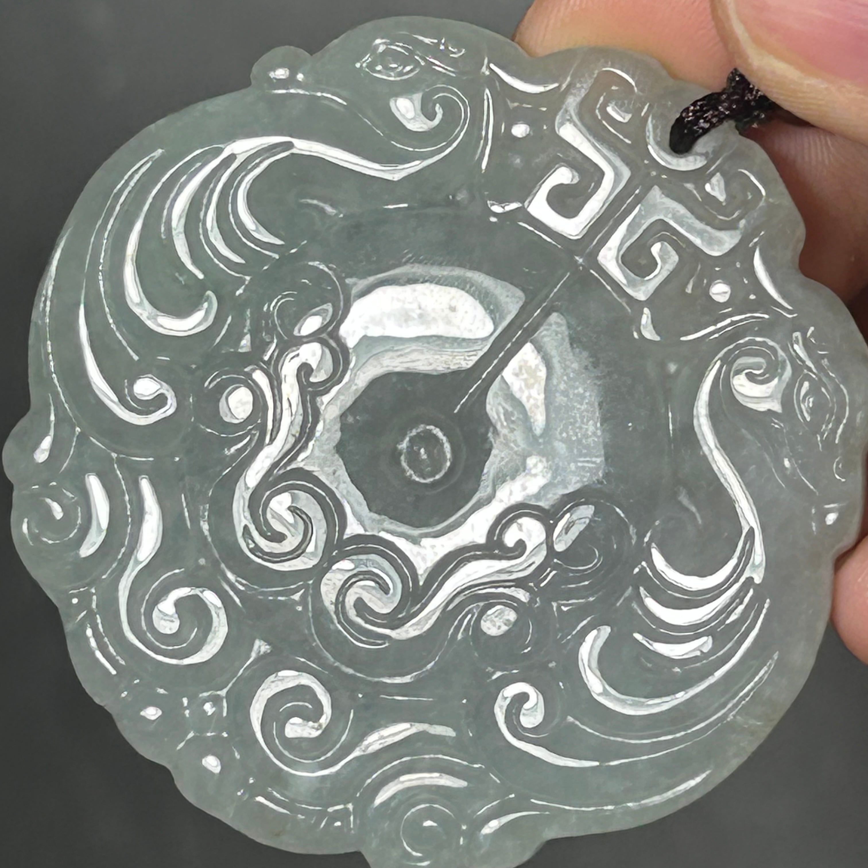 本翡翠ペンダント 春彩 カエル 金運アップ 財運 貴重 天然 ミャンマー