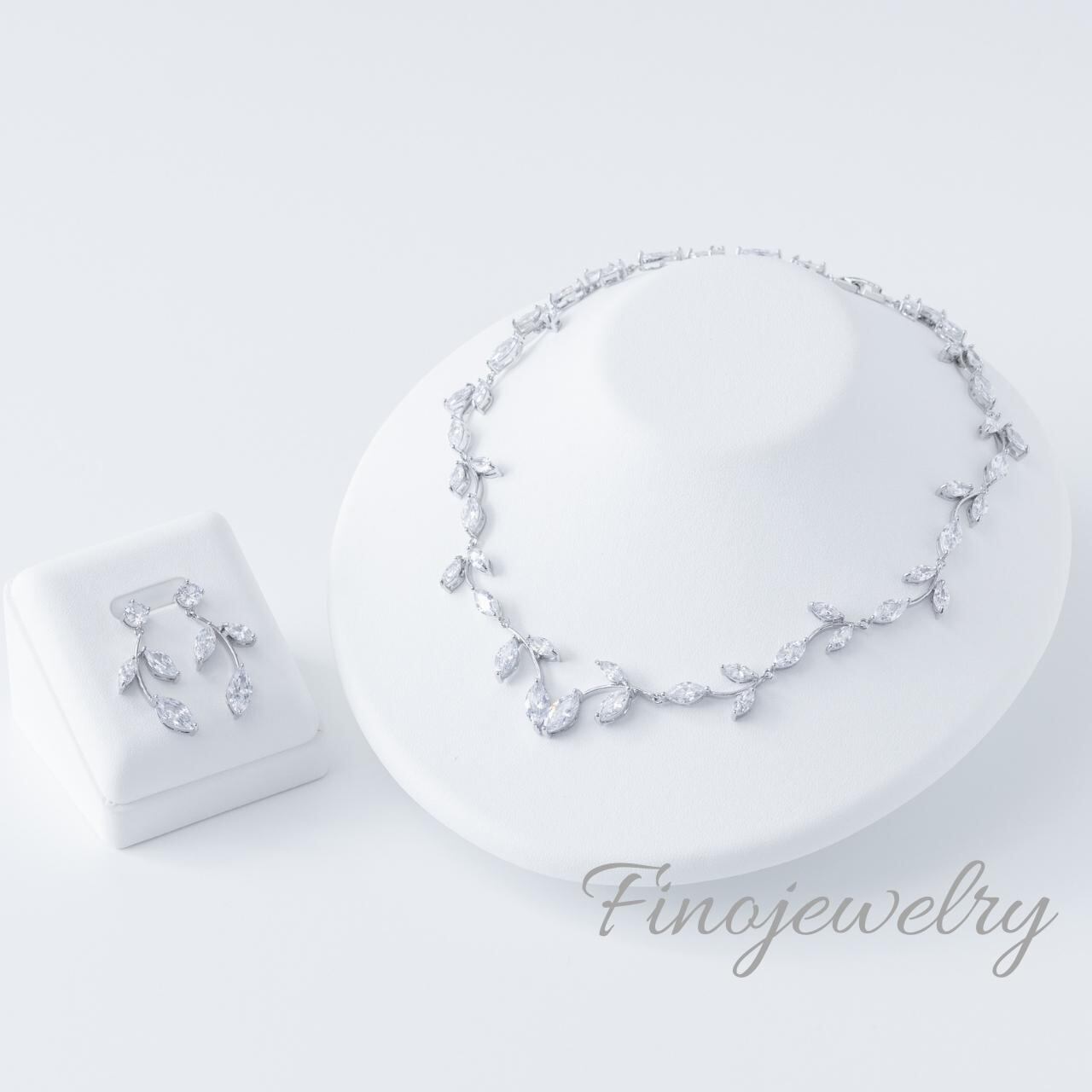 P011N001 2点セット | ブライダルアクセサリー Finojewelry