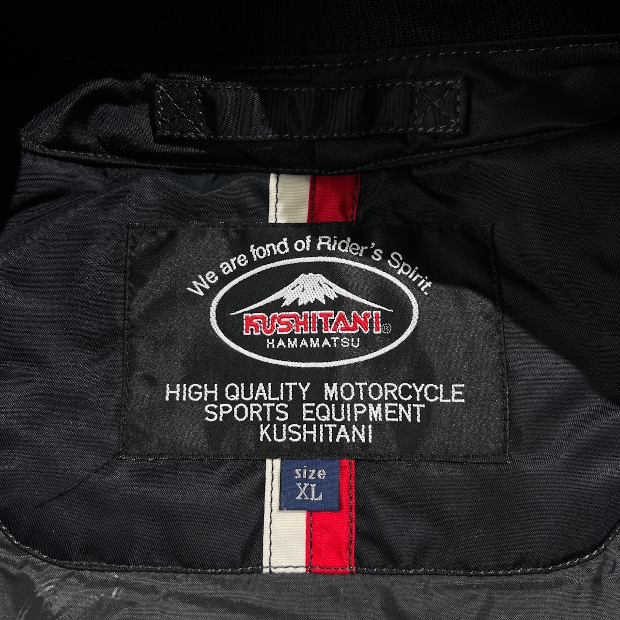 KUSHITANI クシタニ ヨシムラ コラボ ライディング ジャケット サイズ XL /ブラック×レッド バイクウェア 防寒 プロテクター対応