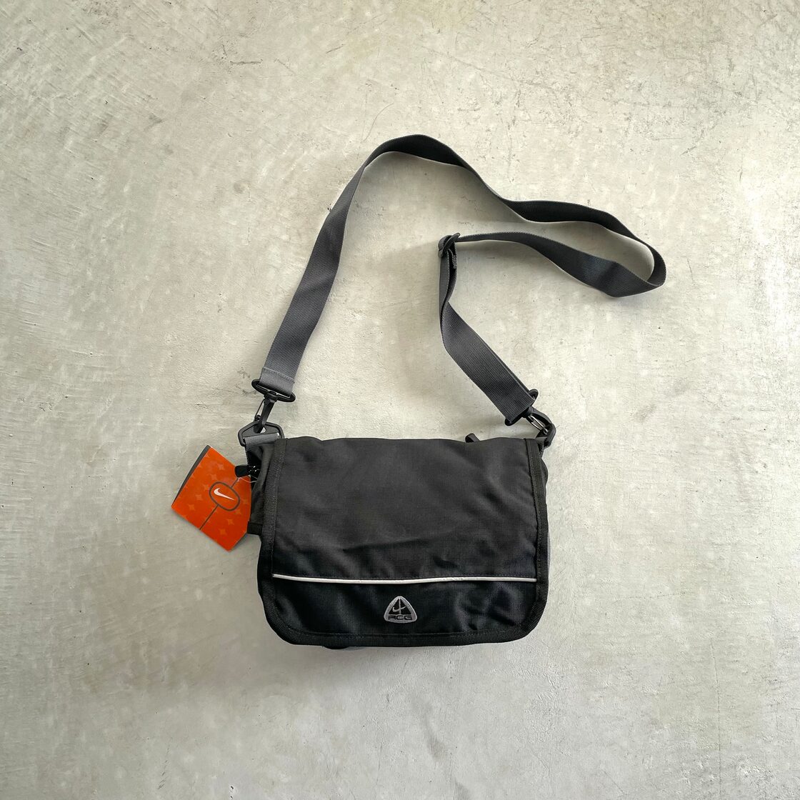 NIKE ACG / 00s nylon 2way shoulder bag dead stock ナイキエーシー 