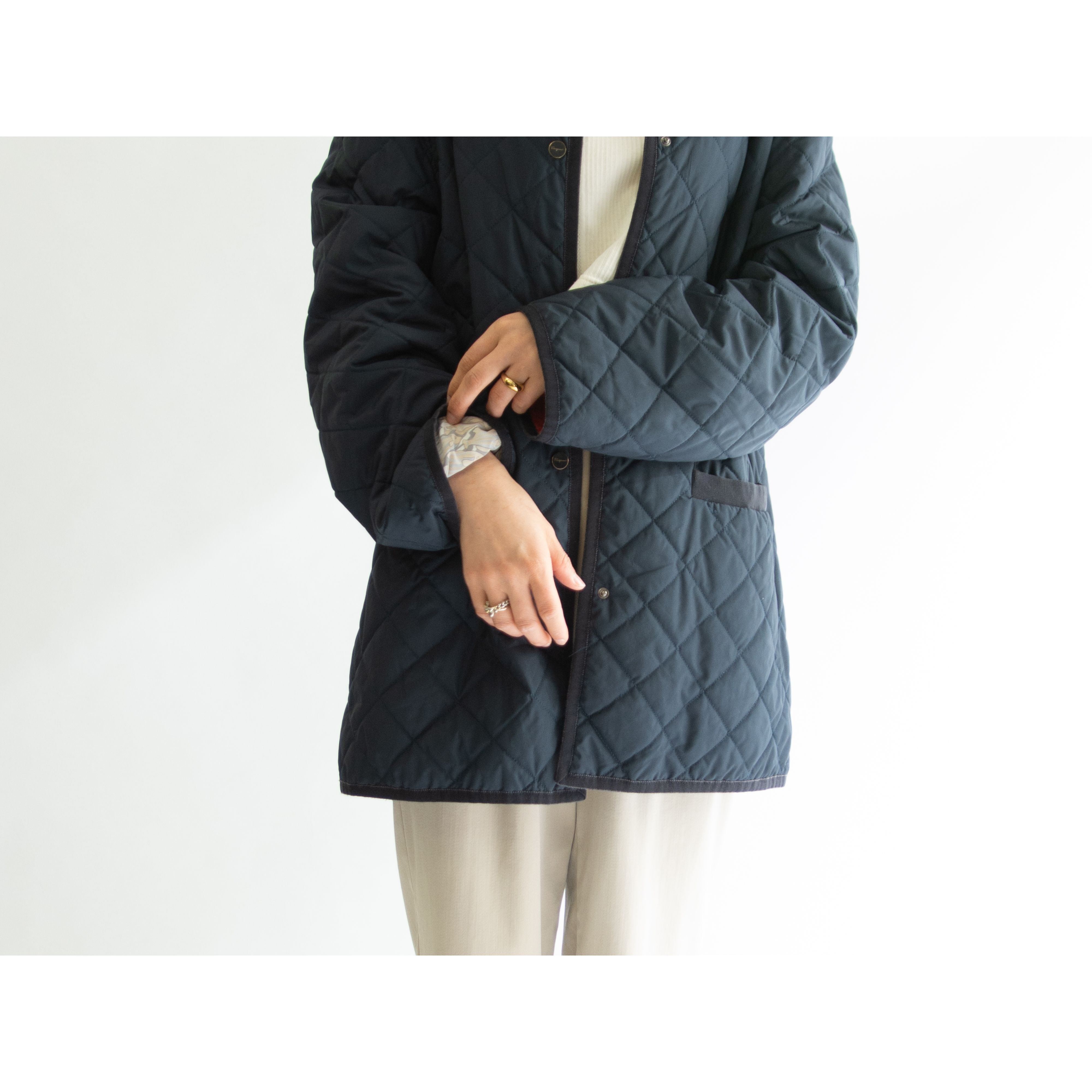 【Salvatore Ferragamo】Made in Italy 100%Polyester Quilting Jacket(サルヴァトーレ フェラガモ イタリア製 中綿入りポリエステルキルティングジャケット)