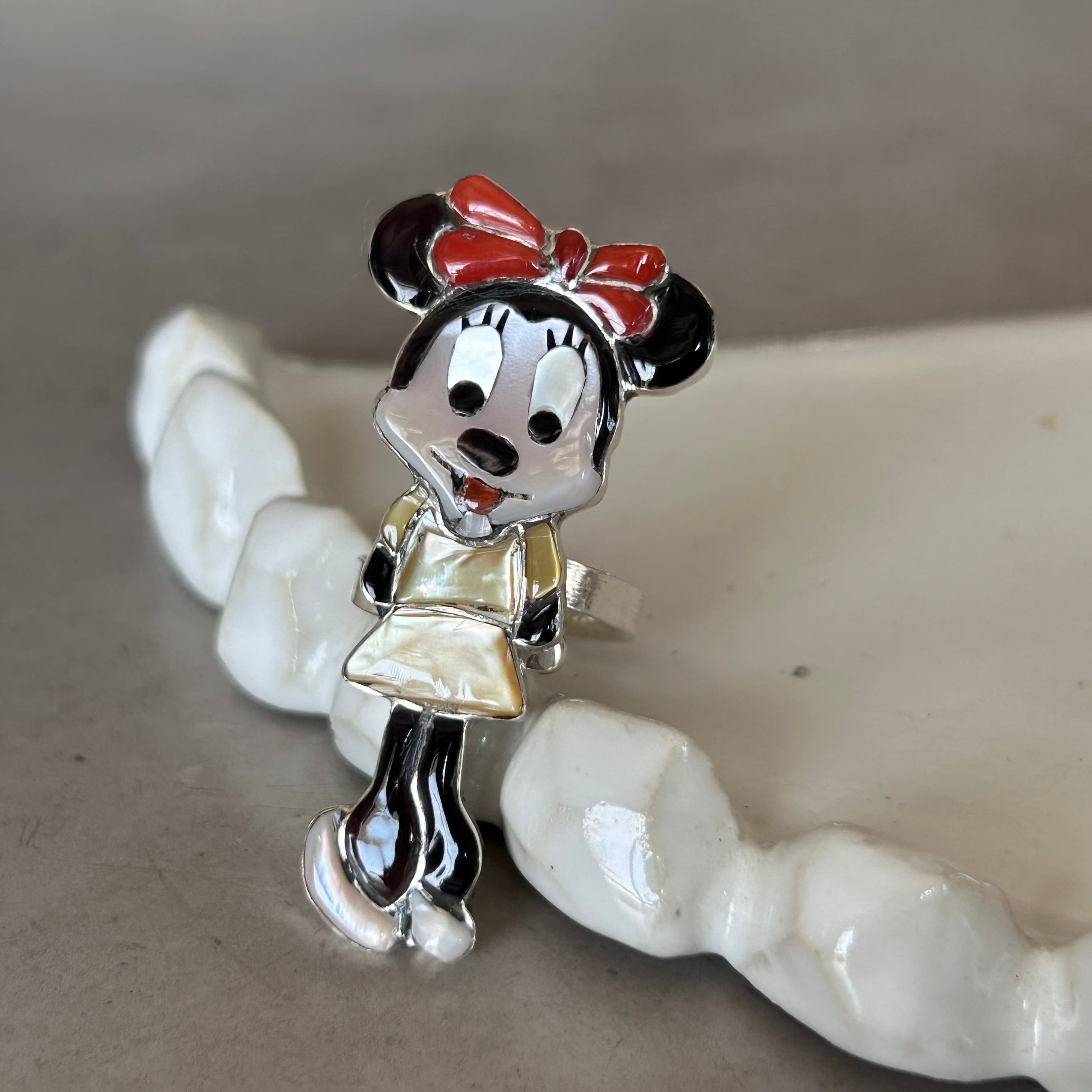 Lucy vintage silver