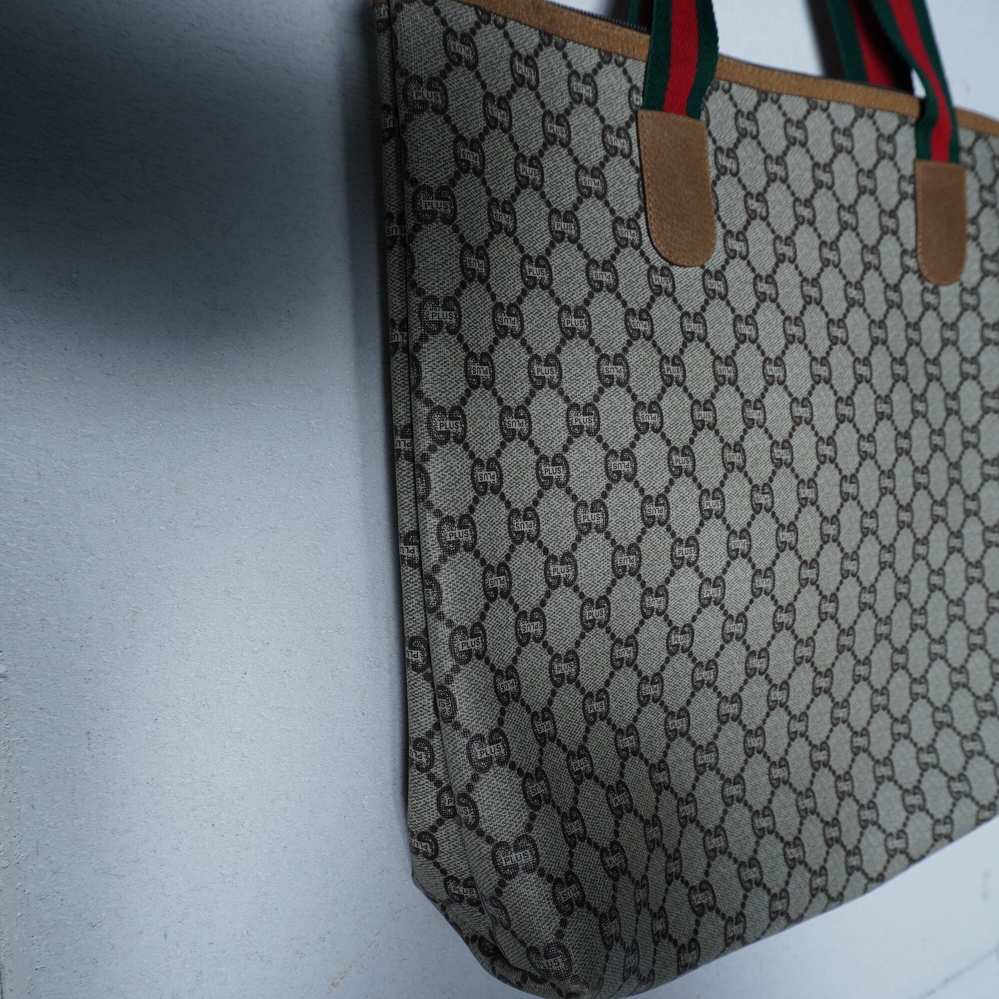 GUCCI】グッチ ”GGロゴ総柄”シェリーラインフロントポケットレザー